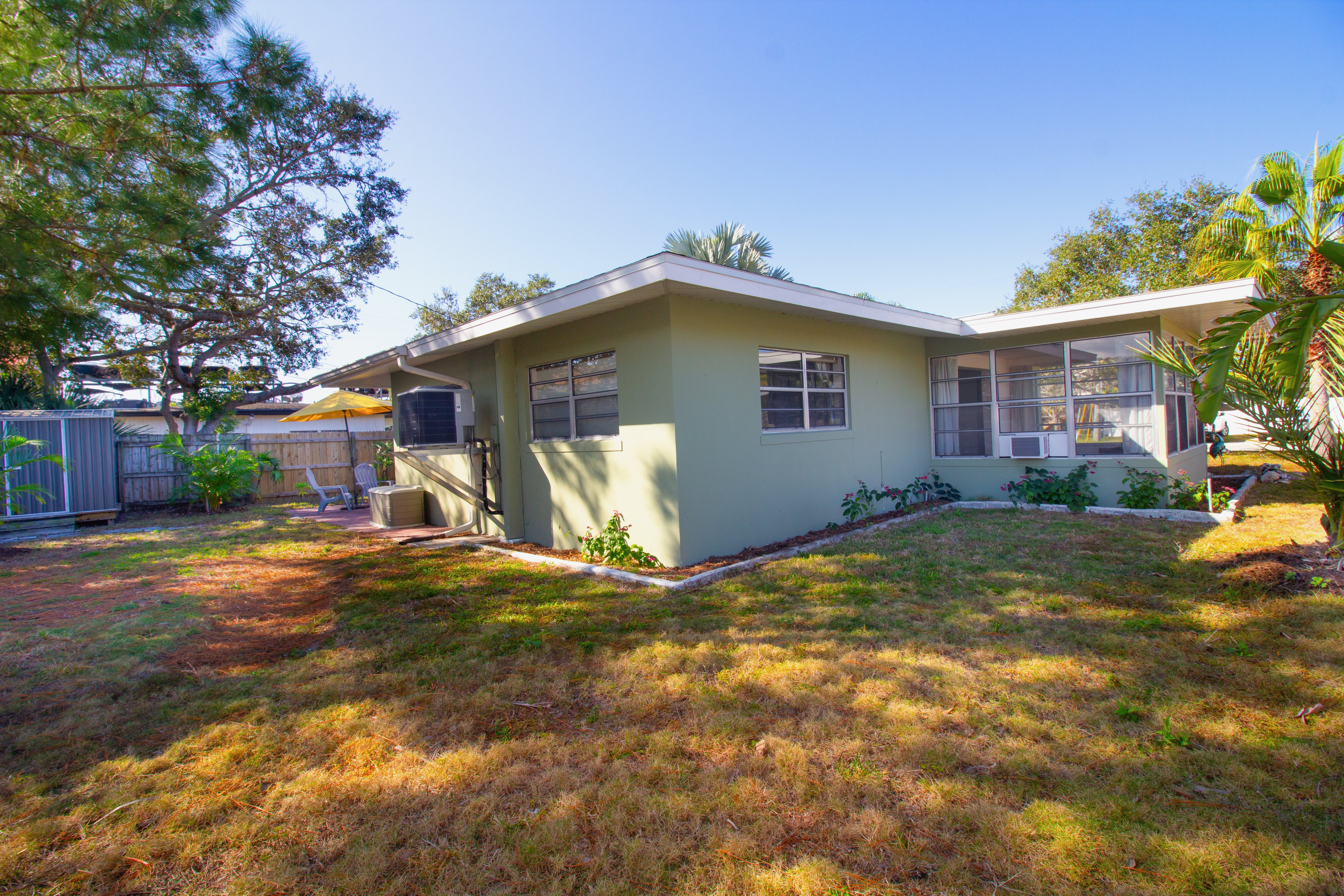 Backyard and patio area at 2419 Baywood.